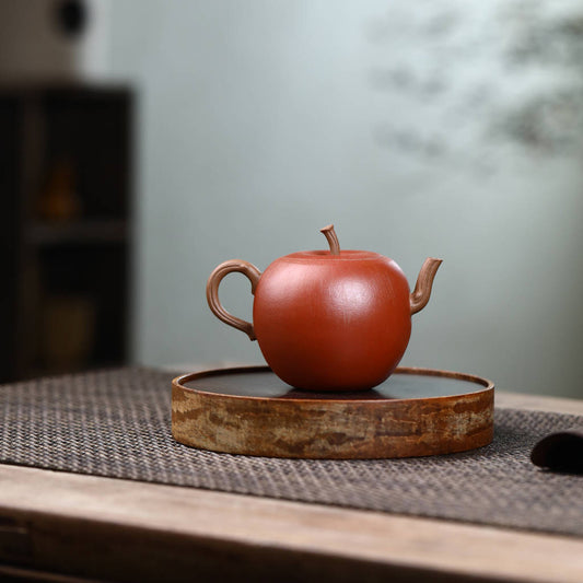 “Little Apple” teapot