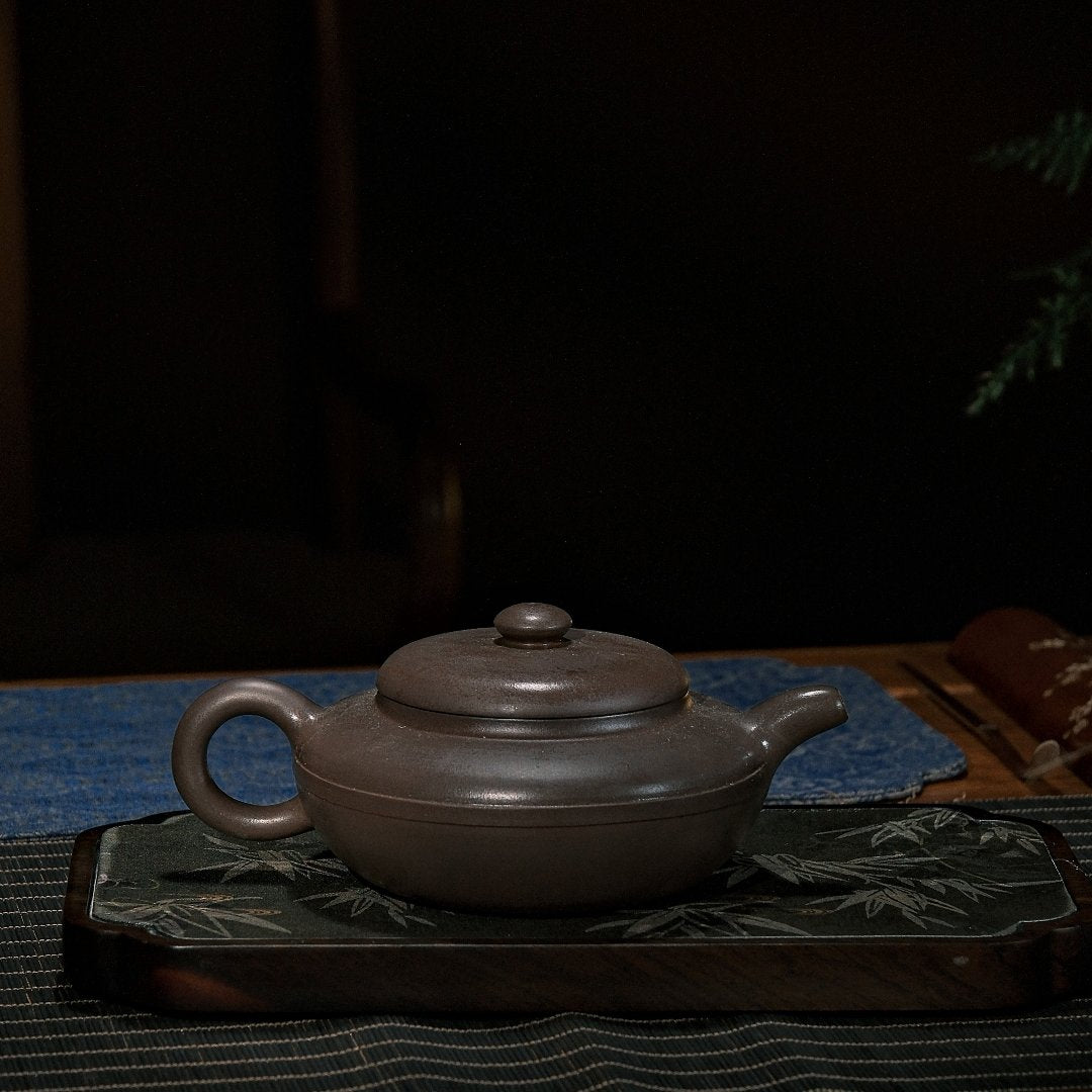 “Daheng “Round-Lined Teapot