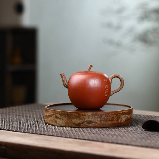 “Little Apple” teapot